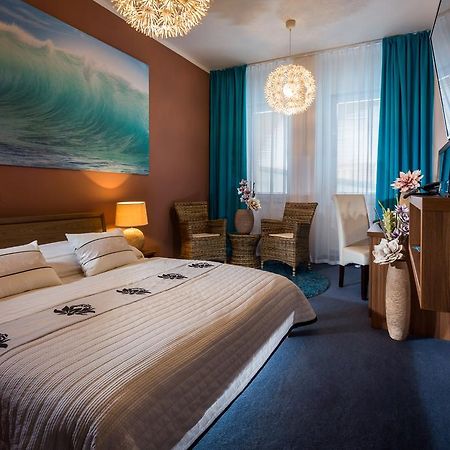 Sareza Hotel Ostrava Bagian luar foto