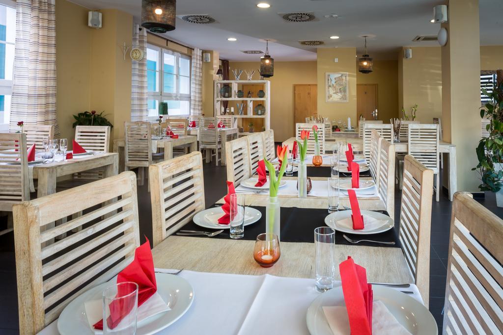 Sareza Hotel Ostrava Bagian luar foto