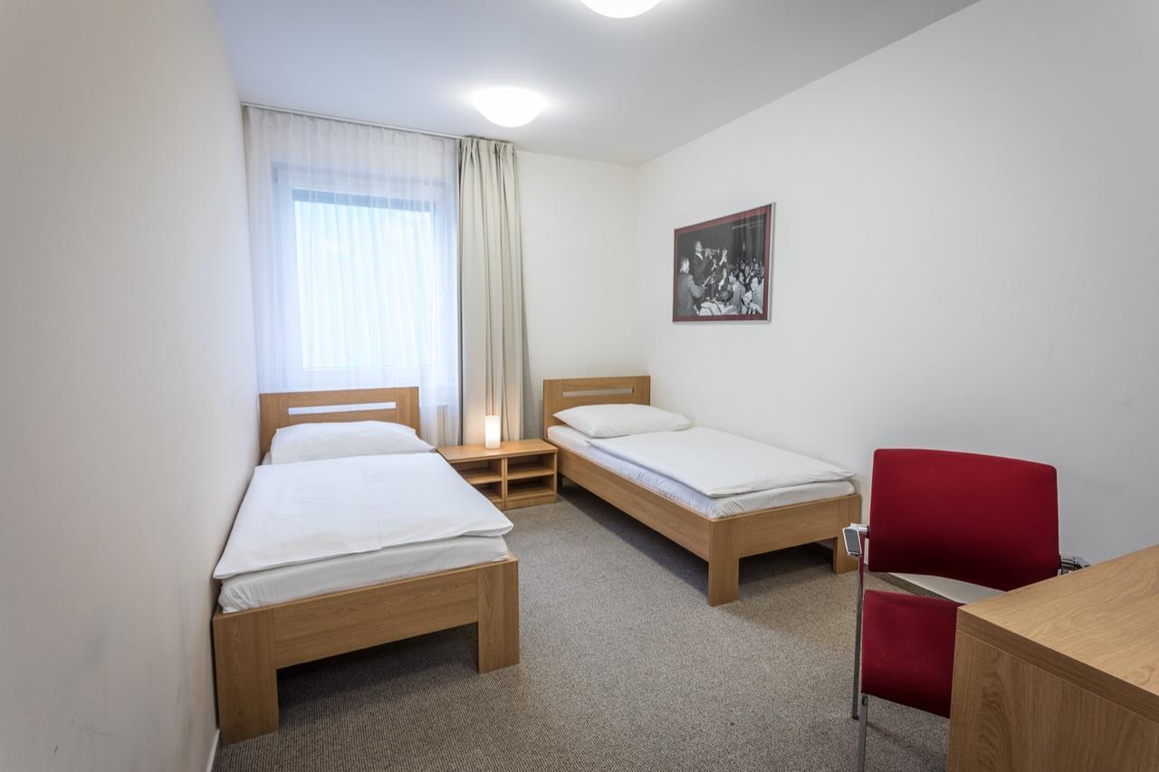 Sareza Hotel Ostrava Bagian luar foto