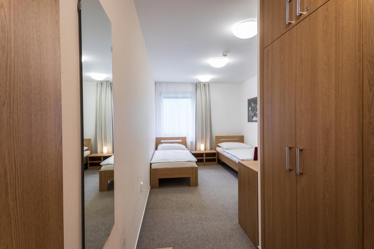 Sareza Hotel Ostrava Bagian luar foto